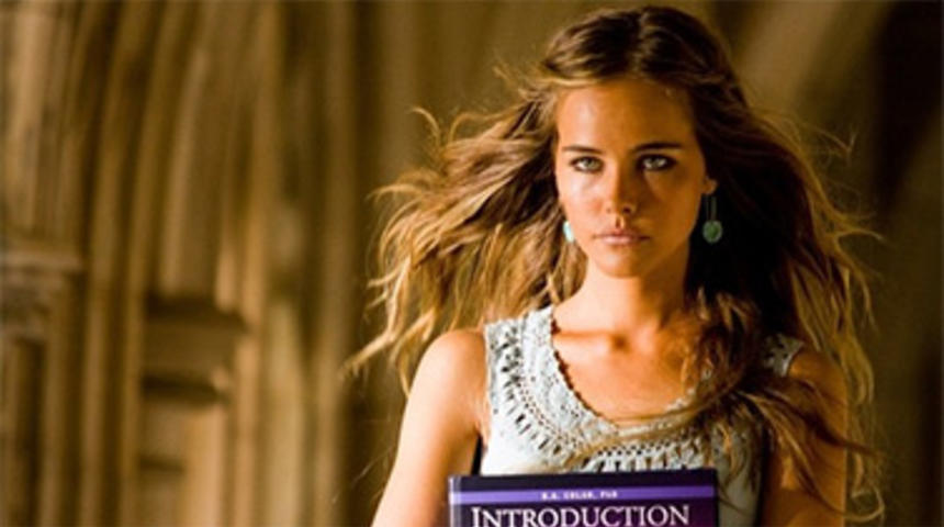 Isabel Lucas dans Careful What You Wish For