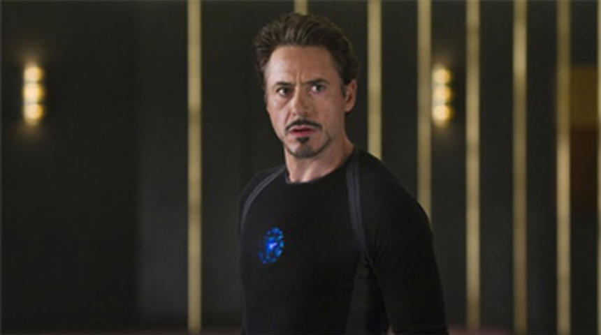 Robert Downey Jr. signe pour deux autres Avengers